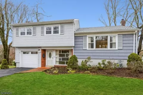 232 Crown Rd, Boonton, NJ 07005