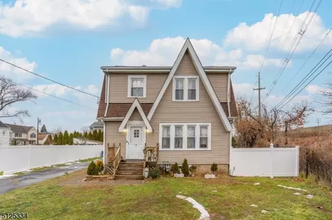 2 Harrison St, Little Falls, NJ 07424