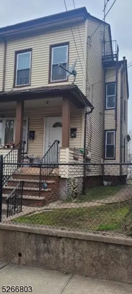 426 Harrison St, Passaic, NJ 07055