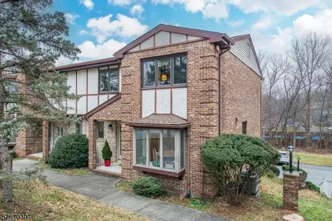 165 Long Hill Rd, Little Falls, NJ 07424