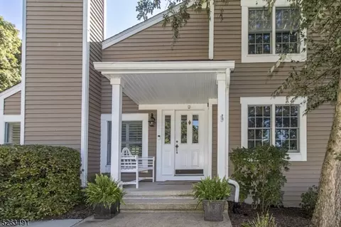 1 Dorset Ln, Bedminster, NJ 07921