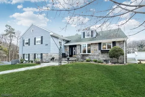 224 Burnside Pl, Ridgewood, NJ 07450