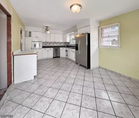 769 E Main St, Bridgewater, NJ 08807 photo 9