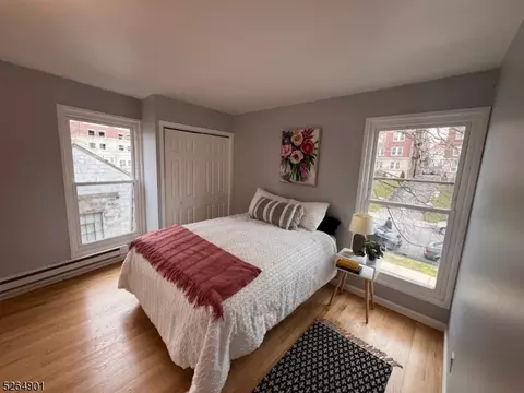15 Forest St #6, Montclair, NJ 07042