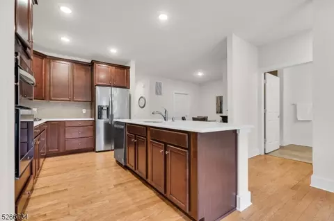 1 Vanderbilt Blvd #205, Florham Park, NJ 07932