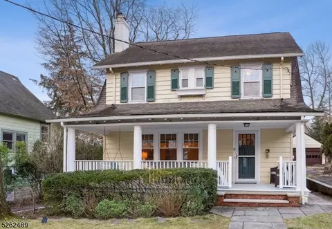 8 Evergreen Pl, Maplewood, NJ 07040