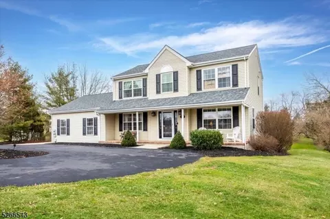 3 Bernard Ct, Flemington, NJ 08822