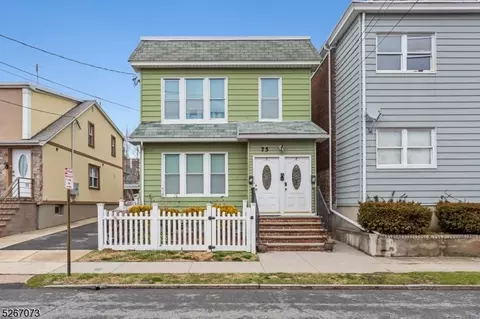 75 Lester St, Wallington, NJ 07057