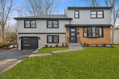 30 W Mcclellan Ave, Livingston, NJ 07039