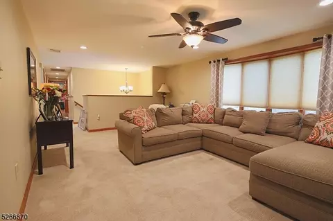 156 Vincent St, Wayne, NJ 07470 photo 3