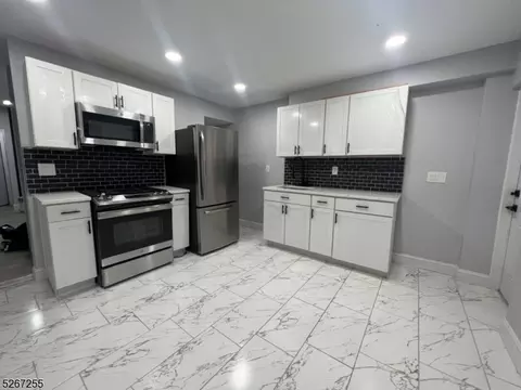 398 12 Forest St, Kearny, NJ 07032