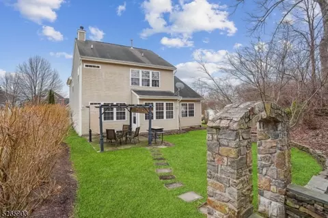 16 Saxton Dr, Hackettstown, NJ 07840 photo 16