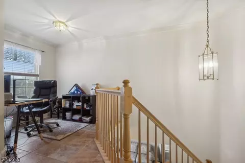 16 Saxton Dr, Hackettstown, NJ 07840 photo 8