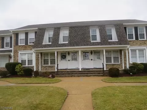 126 Sweet Briar Dr, Clark, NJ 07066