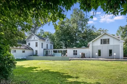 7 Dellwood Pkwy, Madison, NJ 07940