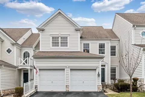 18 Independence Trl, Totowa, NJ 07512