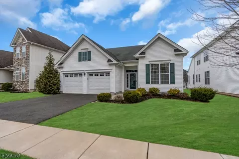 12 Ditmar Blvd, Readington Twp, NJ 08889