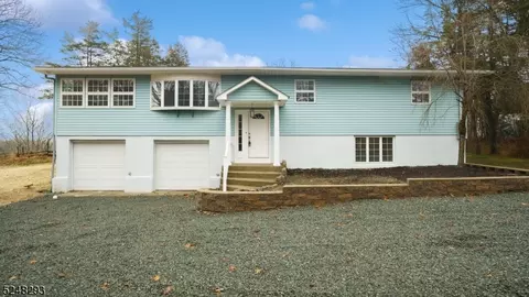 72 Lawrence Rd, Lafayette, NJ 07848