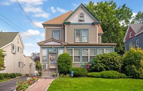 85 Rea Ave, Hawthorne, NJ 07506