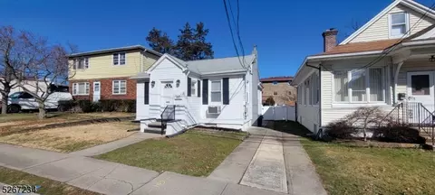 382 Delawanna Ave, Clifton, NJ 07014