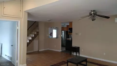 14 Navajo Ave, Parsippany-troy Hills Twp, NJ 07034
