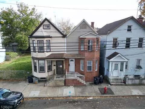 32 Duryea St, Newark, NJ 07103 photo 1