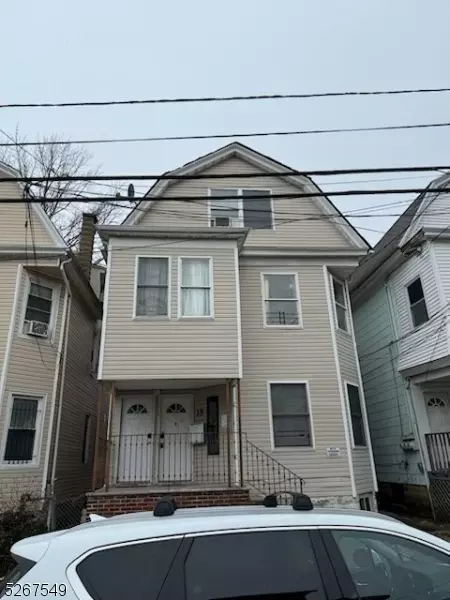 35 Grace St, Irvington, NJ 07111
