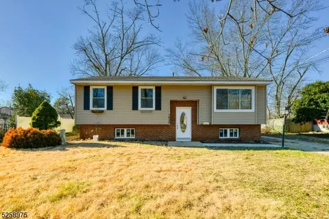 1659 Holly Pkwy, Monroe, NJ 08094
