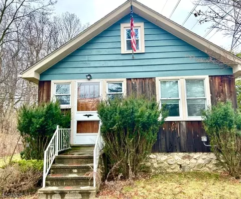 179 Weldon Rd, Jefferson, NJ 07849