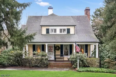 68 Valley View Ave, Summit, NJ 07901