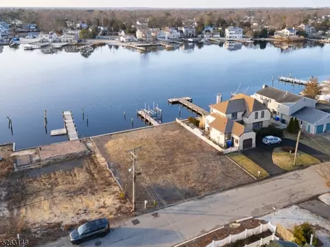 31 Bay Way, Brick Twp, NJ 08723