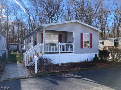 42 Ambassador Dr, Wayne, NJ 07470