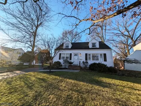 31 Beech Ave, Fanwood, NJ 07023