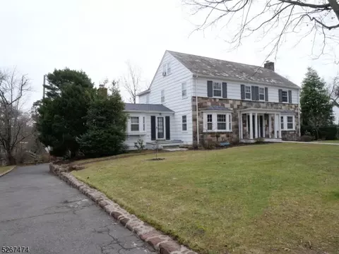 122 Wyoming Ave, Maplewood, NJ 07040