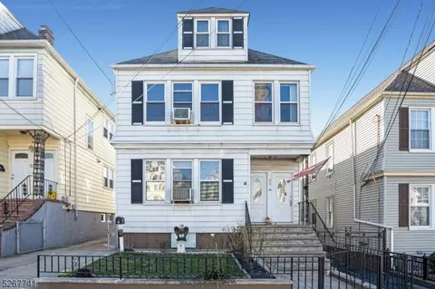 55 Patterson St, Kearny, NJ 07032