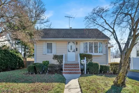 187 Oakmanor Pkwy, South Plainfield, NJ 07080