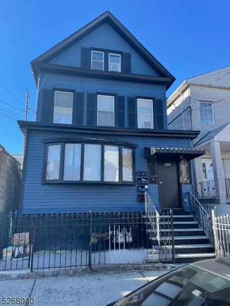 308 Franklin St, Elizabeth City, NJ 07206