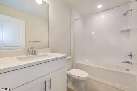 3 Periwinkle Ln #3, Warren, NJ 07059 photo 24