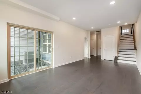 3 Periwinkle Ln #3, Warren, NJ 07059 photo 5