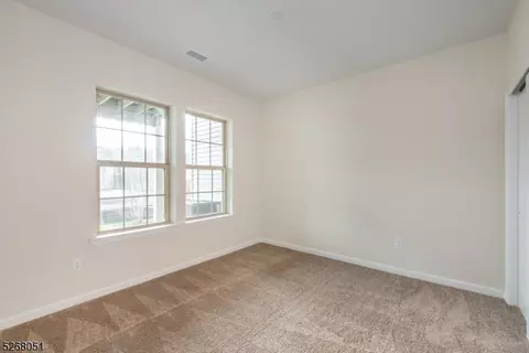3 Periwinkle Ln #3, Warren, NJ 07059 photo 8