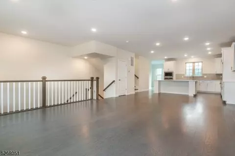 3 Periwinkle Ln #3, Warren, NJ 07059 photo 13