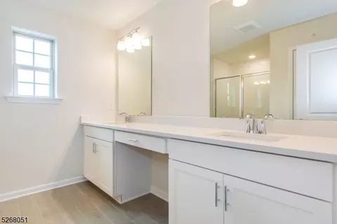 3 Periwinkle Ln #3, Warren, NJ 07059 photo 28