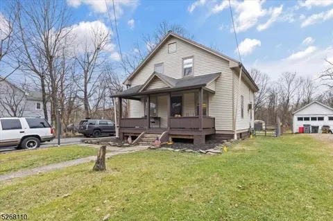 101 Kinnaman Ave, Washington, NJ 07882