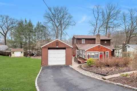 1 Maple Ln, Denville, NJ 07834
