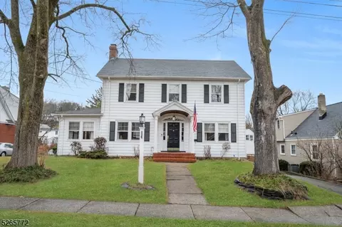 3 Franklin St, Newton, NJ 07860
