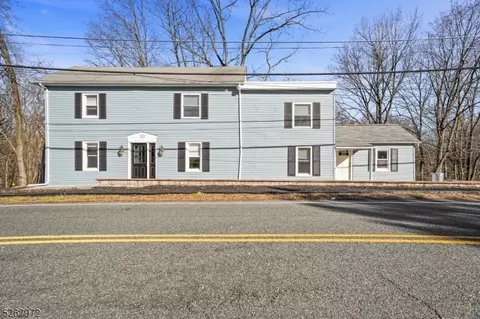112 Main St, Lebanon, NJ 08833