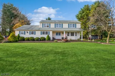 3 Carriage Way, Hillsborough, NJ 08844