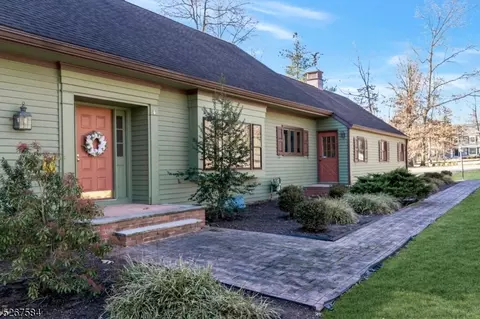 15 Wexford Way, Bernards Twp, NJ 07920