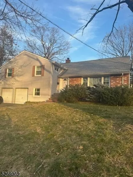 12 Devonshire Ter, West Orange, NJ 07052