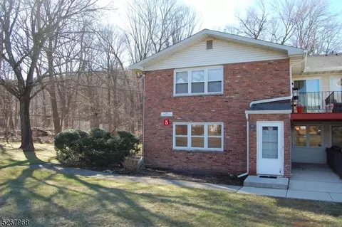 680 St Rt15 #50A, Lake Hopatcong, NJ 07849